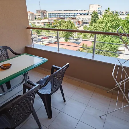 Raija Apartament *